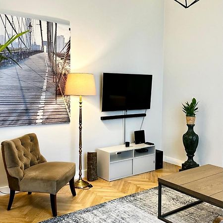 4M High Apartment In Heart Of Warsaw! Екстериор снимка